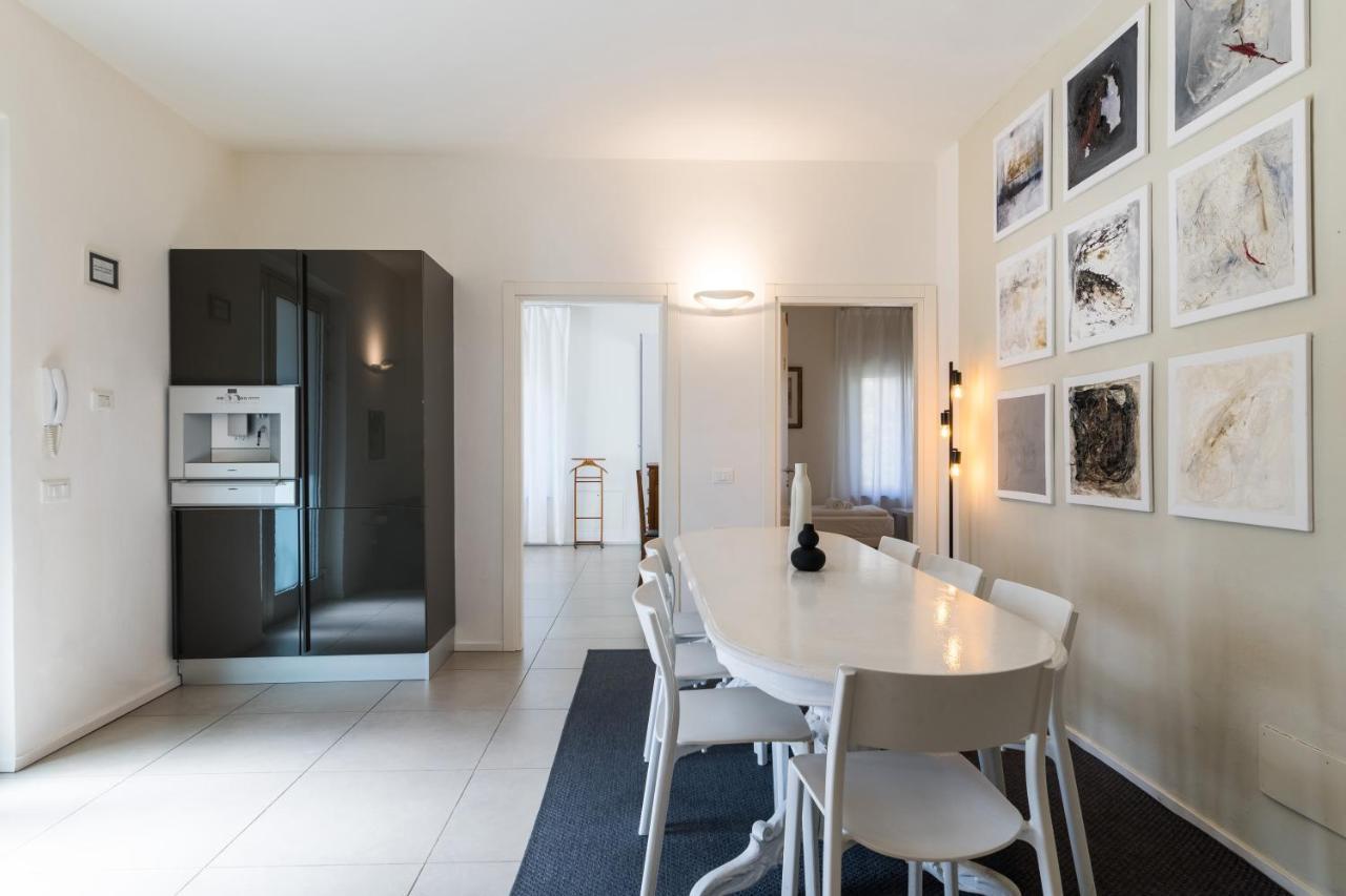 Carly'S Rooms Torbole Sul Garda Екстер'єр фото