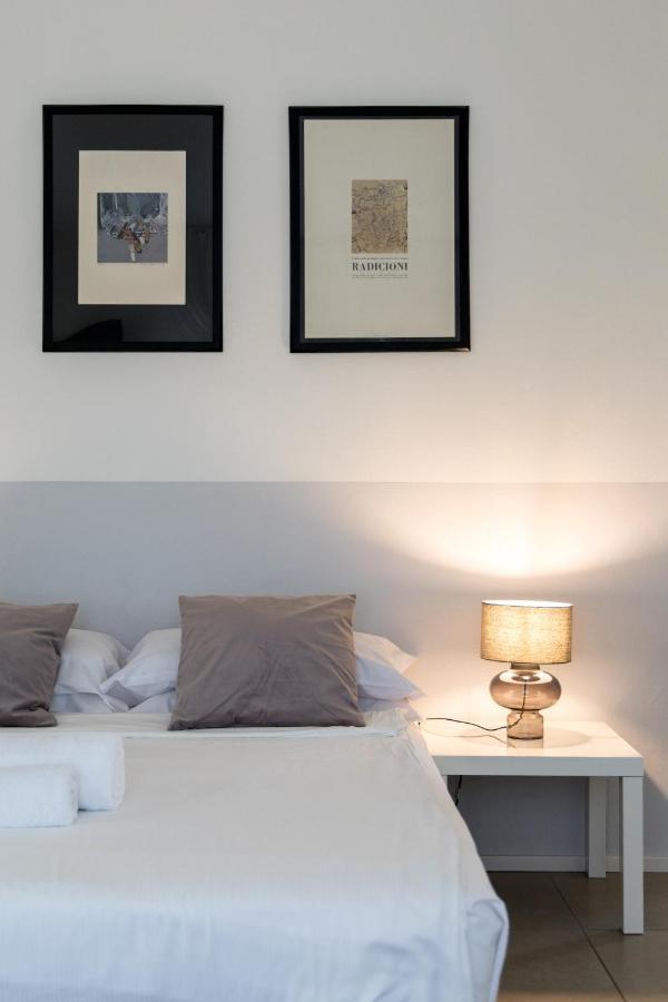 Carly'S Rooms Torbole Sul Garda Екстер'єр фото
